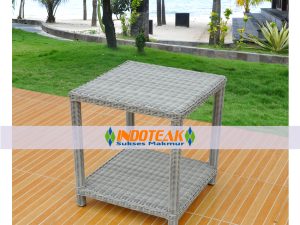 Wicker Tundan Table