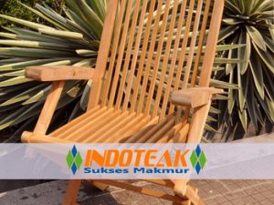 Folding Arm Chair